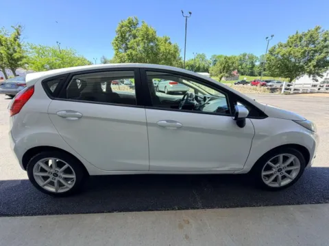 More photos of 2017 Ford Fiesta SE Hatchback 4D at Good Wheels, OH