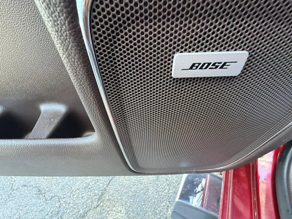 Chevrolet Silverado photo 18