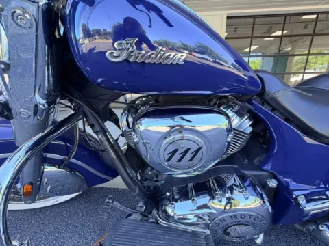 Another view of 2014 INDIAN VINTAGE CHIEF for sale in Liverpool, OH at Good Wheels