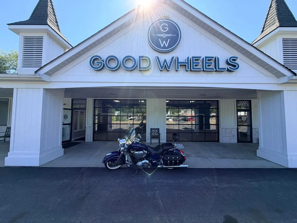 Blue 2014 INDIAN VINTAGE CHIEF for sale in Liverpool, OH