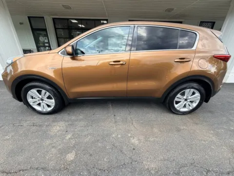 Photos of 2017 Kia Sportage LX Sport Utility 4D for sale in Liverpool, OH at Good Wheels