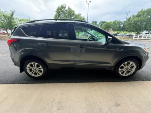 More photos of 2019 Ford Escape SEL Sport Utility 4D at Good Wheels, OH