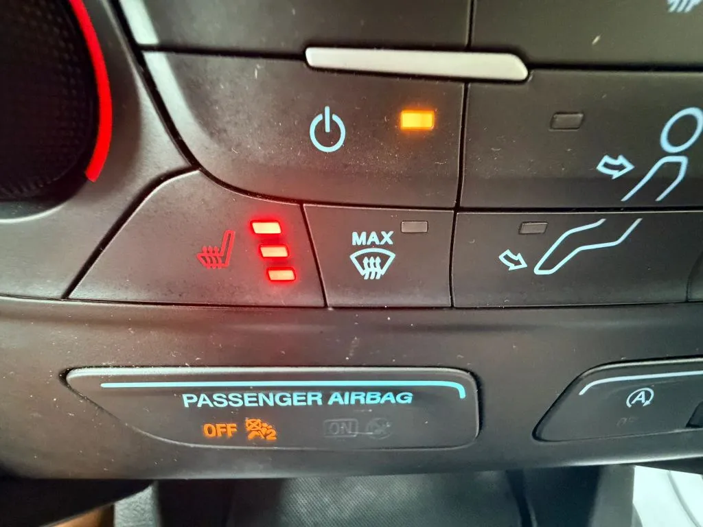 Ford Escape photo 22