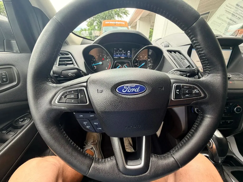 Ford Escape photo 15