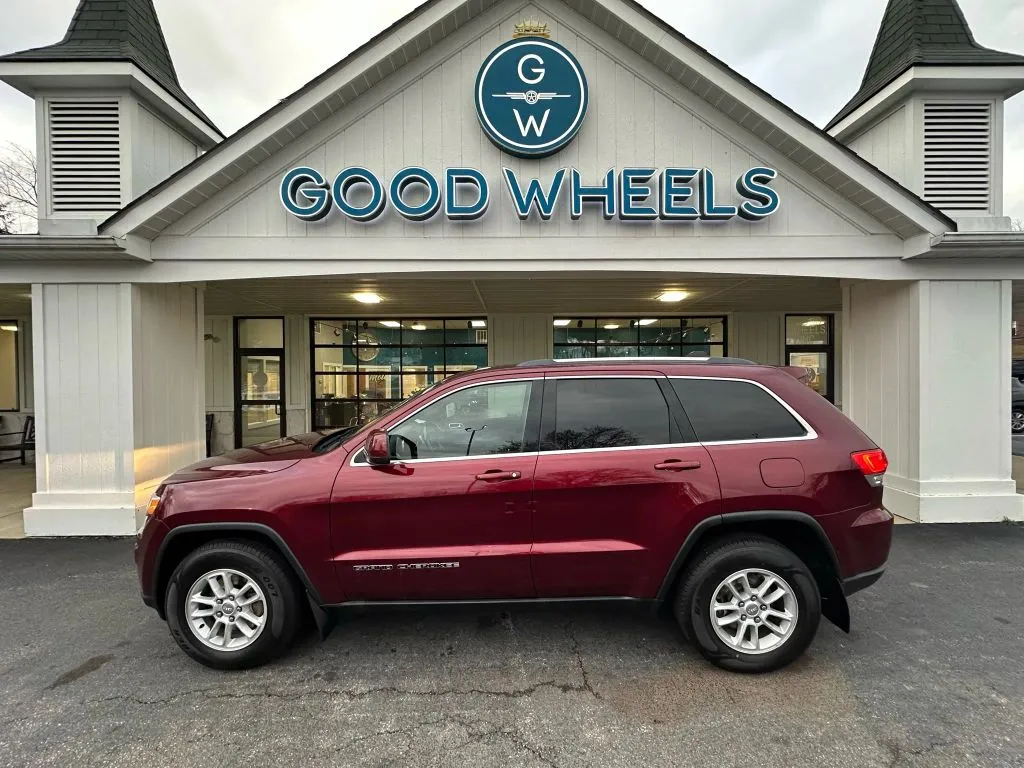 Red 2018 Jeep Grand Cherokee Laredo E Sport Utility 4D for sale in Liverpool, OH