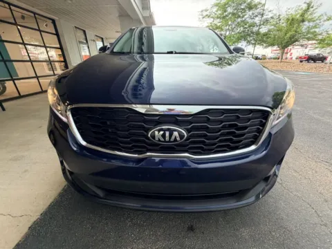 Another view of 2019 Kia Sorento LX Sport Utility 4D for sale in Liverpool, OH at Good Wheels