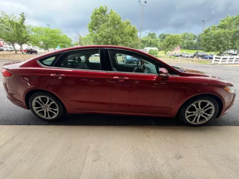 More photos of 2017 Ford Fusion SE Sedan 4D at Good Wheels, OH