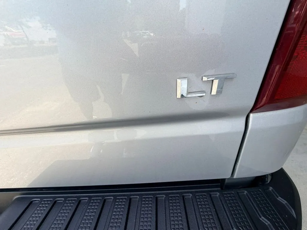 Chevrolet Silverado photo 7