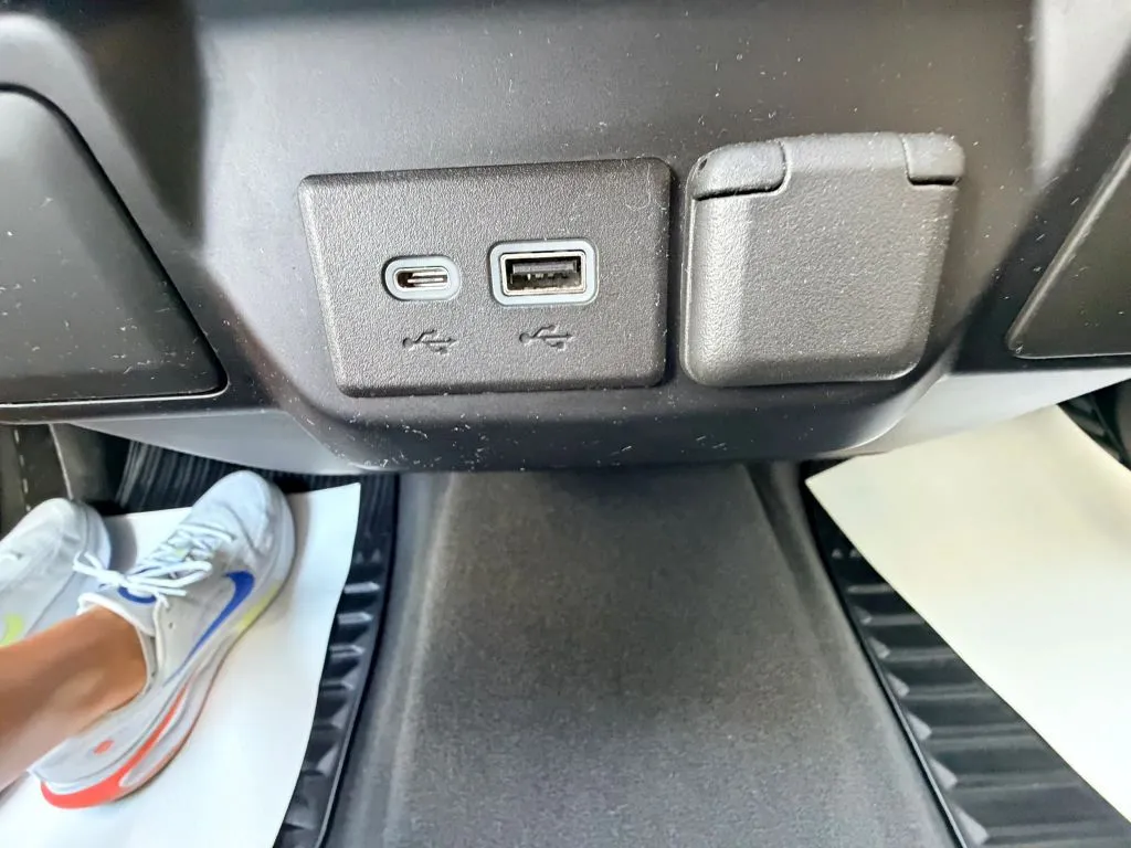Chevrolet Silverado photo 27