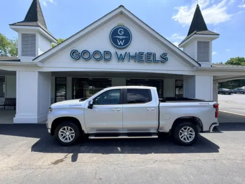 Silver 2021 Chevrolet Silverado 1500 Crew Cab LT Pickup 4D 5 3/4 ft for sale in Liverpool, OH
