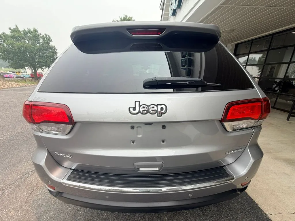Jeep Grand Cherokee photo 5