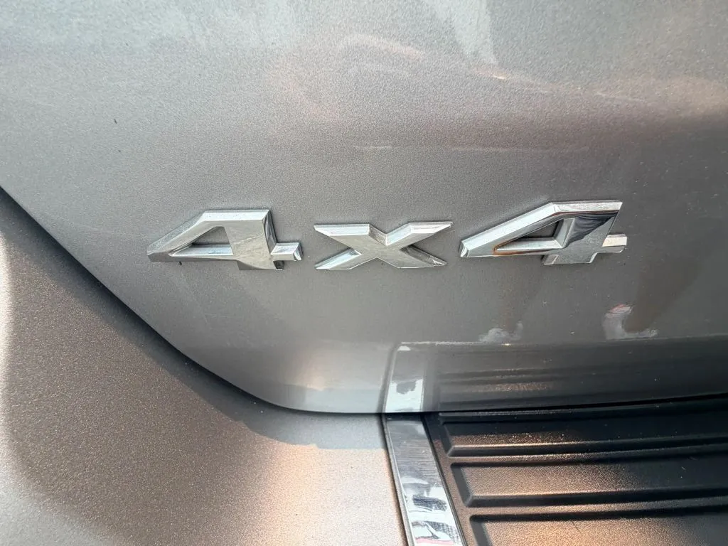 Jeep Grand Cherokee photo 7
