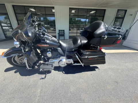 Photos of 2013 HARLEY DAVIDSON FLHTK for sale in Liverpool, OH at Good Wheels