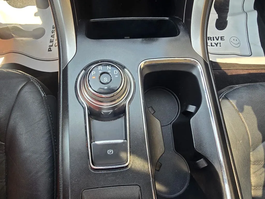 Ford Fusion photo 15