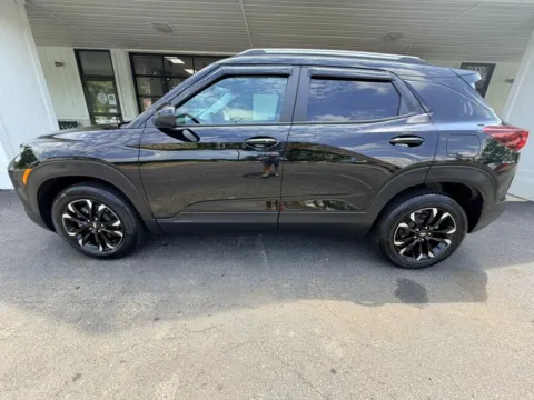 Photos of 2023 Chevrolet Trailblazer LT Sport Utility 4D for sale in Liverpool, OH at Good Wheels
