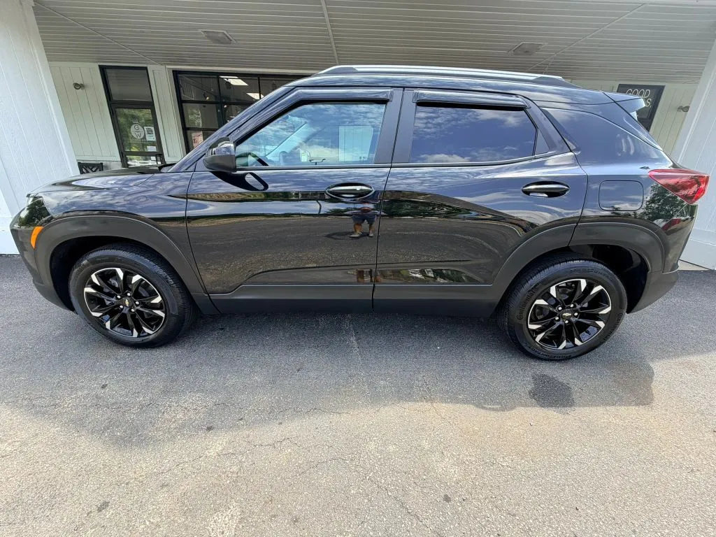 Chevrolet Trailblazer photo 2