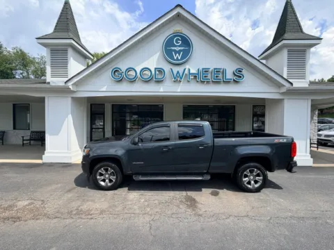 Gray 2018 Chevrolet Colorado Crew Cab Z71 Pickup 4D 6 ft for sale in Liverpool, OH