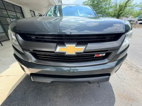 Another view of 2018 Chevrolet Colorado Crew Cab Z71 Pickup 4D 6 ft for sale in Liverpool, OH at Good Wheels