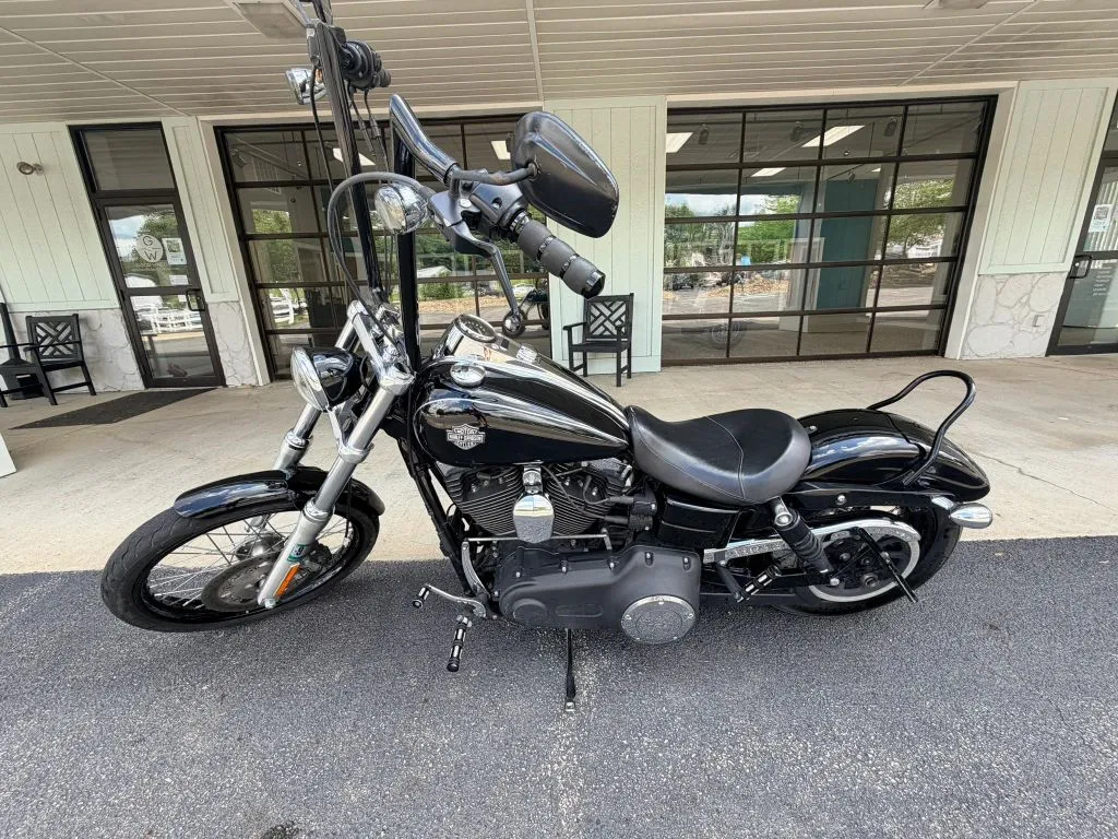 Black 2012 HARLEY DAVIDSON FXDWG-103 for sale in Liverpool, OH