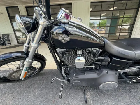 Photos of 2012 HARLEY DAVIDSON FXDWG-103 for sale in Liverpool, OH at Good Wheels