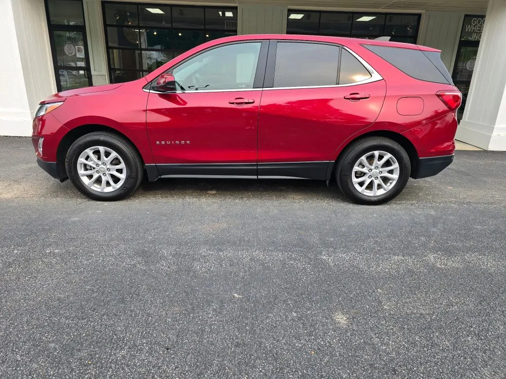 Chevrolet Equinox photo 2