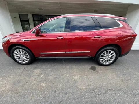 Photos of 2019 Buick Enclave Essence Sport Utility 4D for sale in Liverpool, OH at Good Wheels