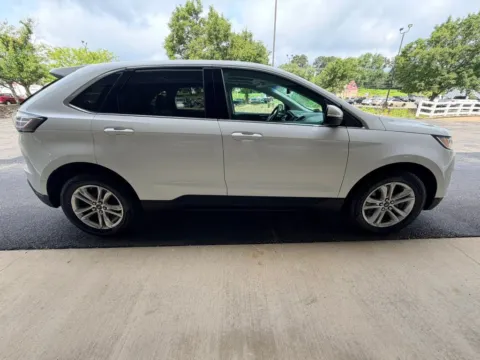More photos of 2016 Ford Edge SEL Sport Utility 4D at Good Wheels, OH