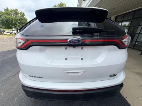 More photos of 2016 Ford Edge SEL Sport Utility 4D at Good Wheels, OH