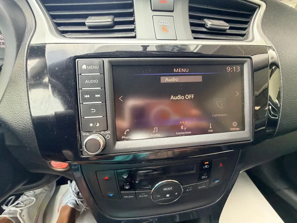 Nissan Sentra photo 20