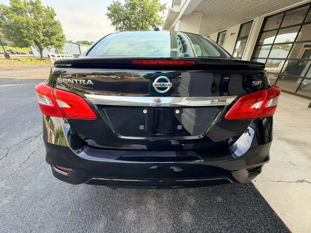 Nissan Sentra photo 5