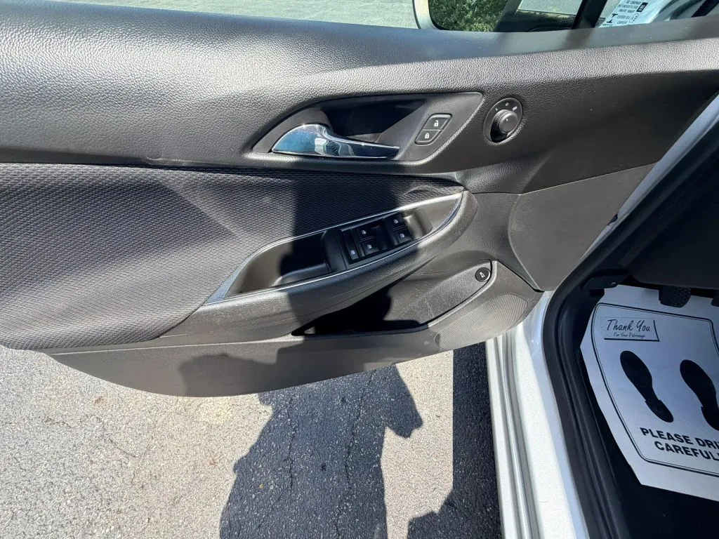 Chevrolet Cruze photo 12