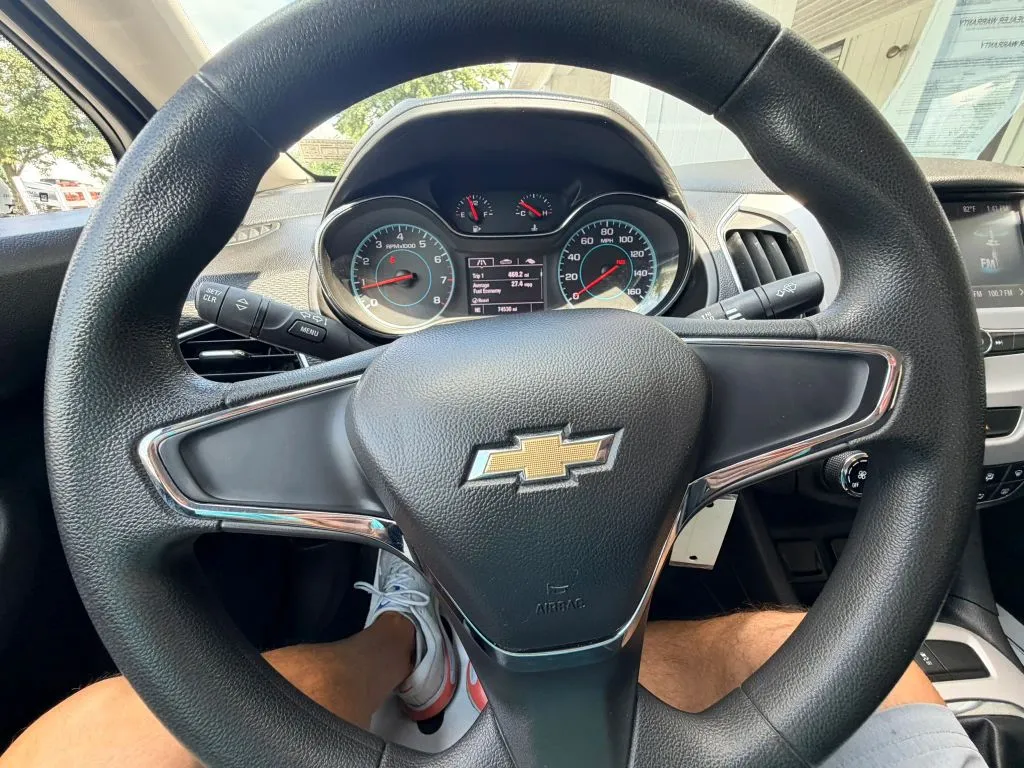 Chevrolet Cruze photo 15