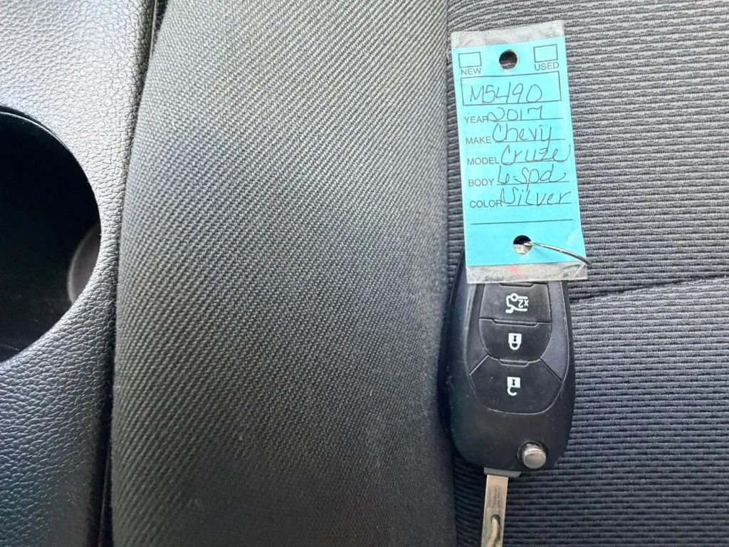 Chevrolet Cruze photo 21