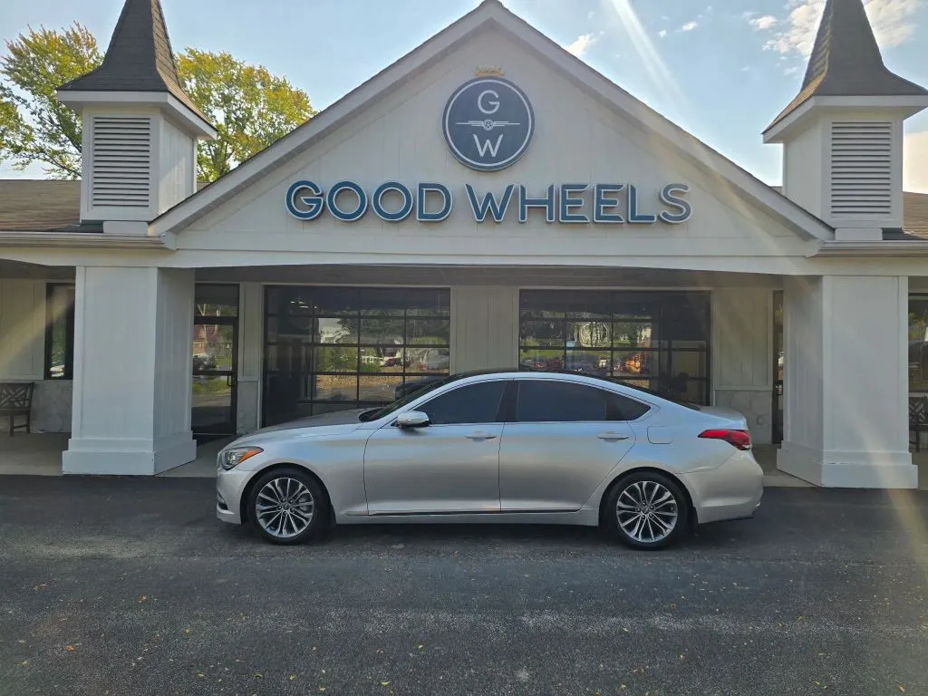 Silver 2015 Hyundai Genesis 3.8 Sedan 4D for sale in Liverpool, OH