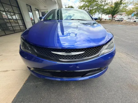 More photos of 2015 Chrysler 200 S Sedan 4D at Good Wheels, OH