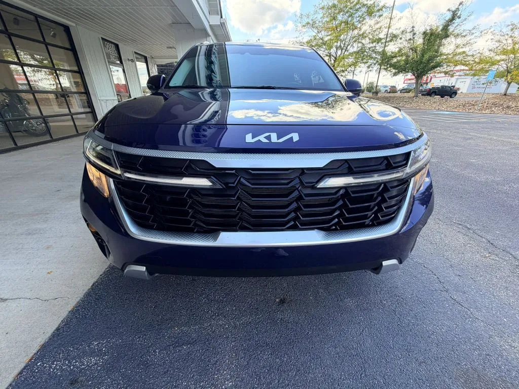 Kia Seltos photo 3