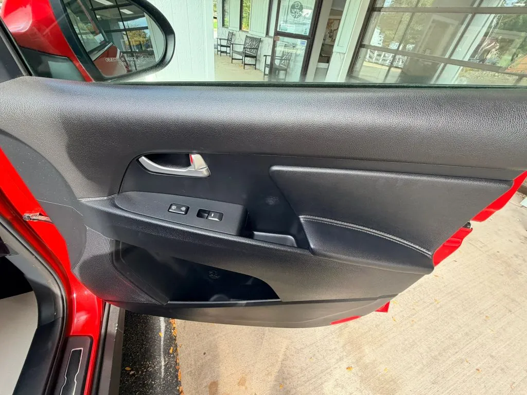 Kia Sportage photo 10