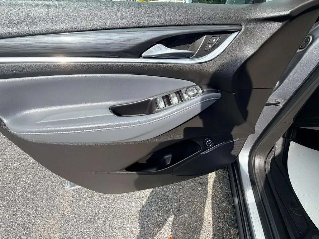 2019 Buick Enclave Essence - Photo 15
