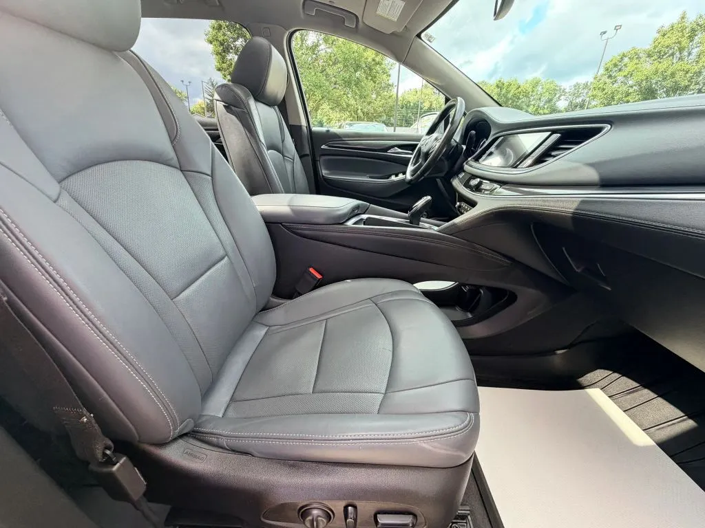2019 Buick Enclave Essence - Photo 10
