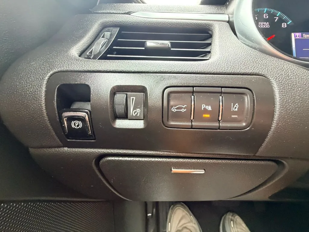 Chevrolet Impala photo 14
