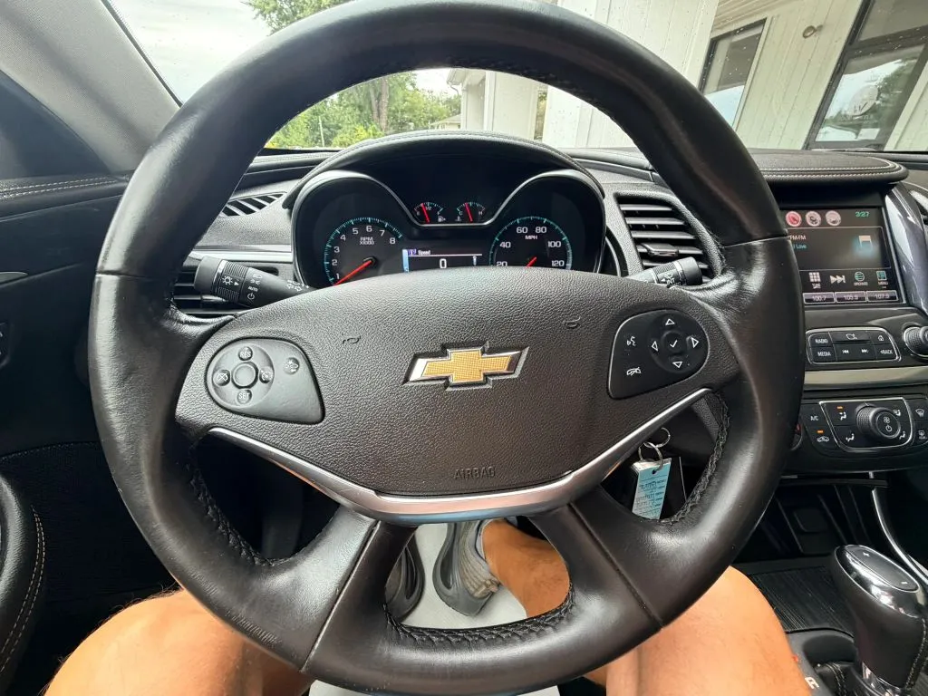 Chevrolet Impala photo 15