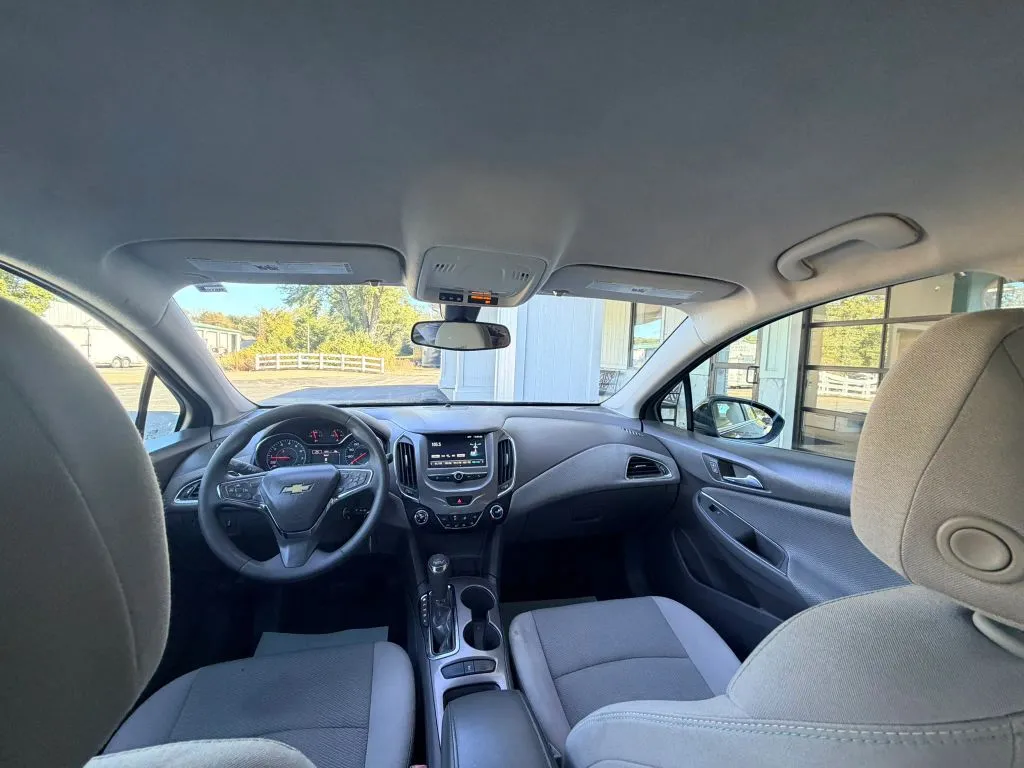 Chevrolet Cruze photo 10