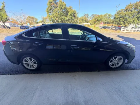More photos of 2017 Chevrolet Cruze LT Sedan 4D at Good Wheels, OH