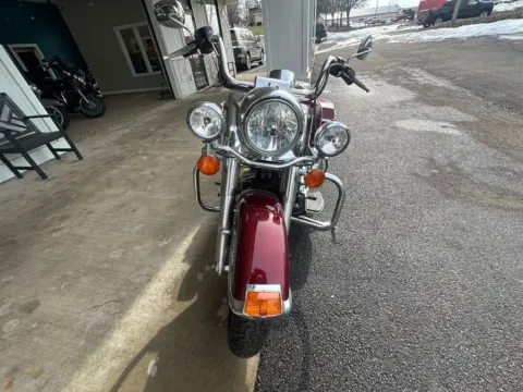 More photos of 2008 HARLEY DAVIDSON ROAD KING at Good Wheels, OH