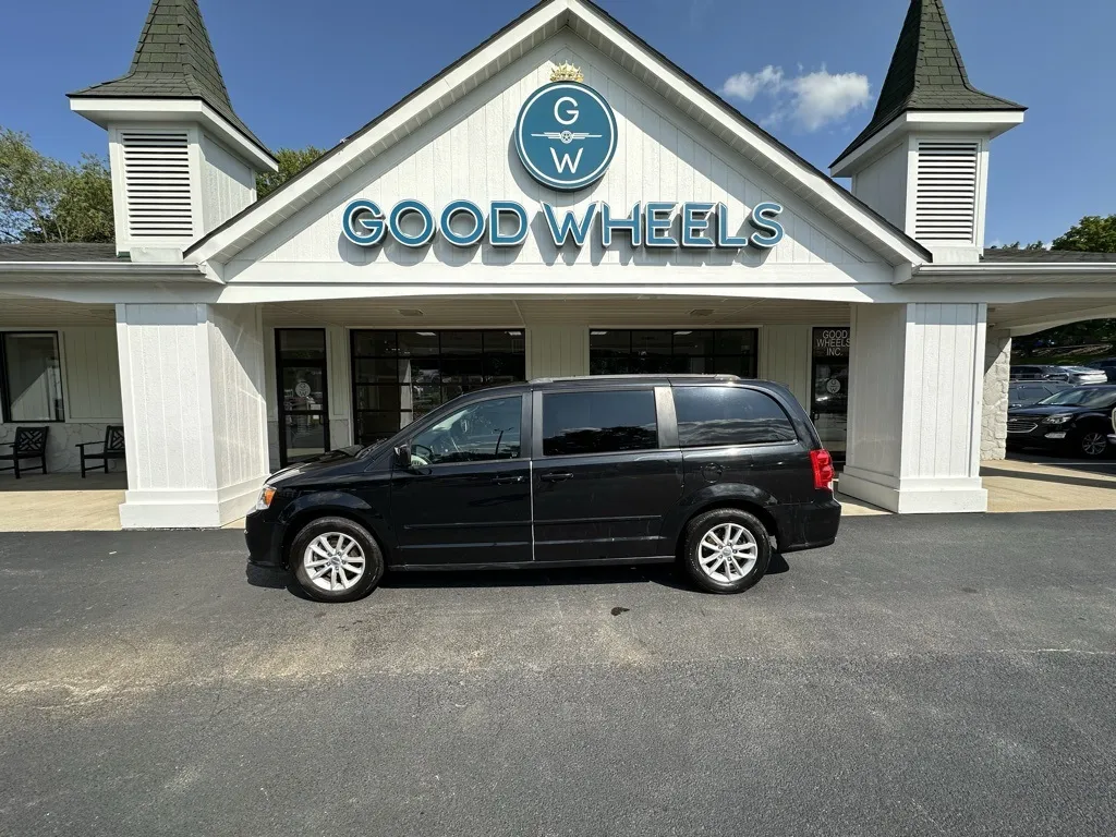 2015 Dodge Grand Caravan SXT for sale in Liverpool, OH