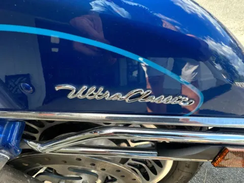 Another view of 2009 HARLEY DAVIDSON FLHTC for sale in Liverpool, OH at Good Wheels