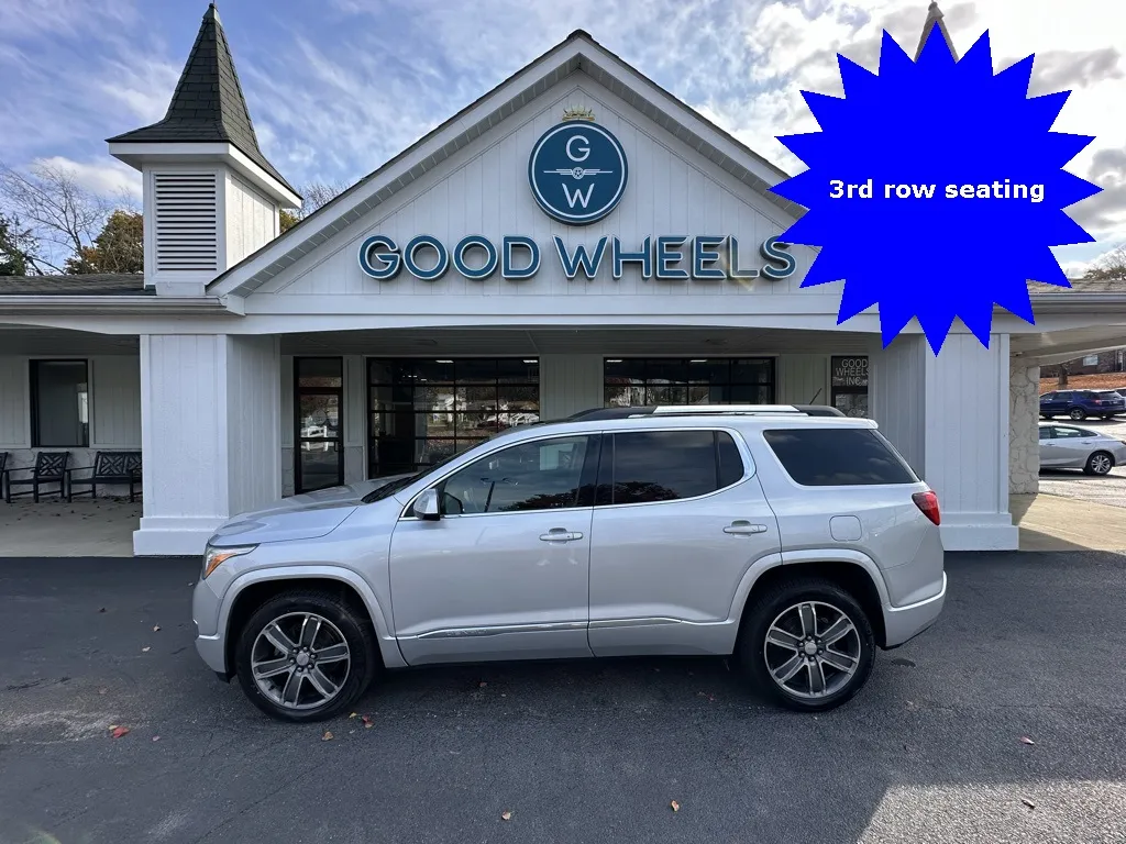 2018 GMC Acadia Denali for sale in Liverpool, OH
