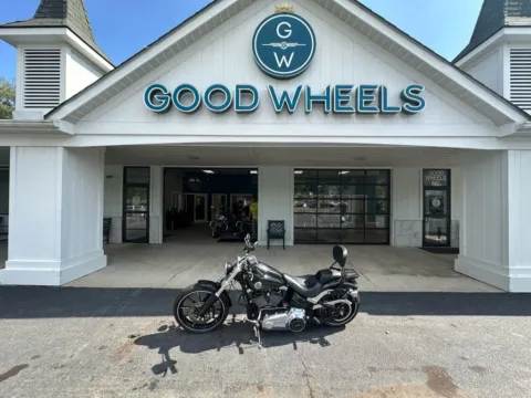 Black 2016 HARLEY DAVIDSON FXSB for sale in Liverpool, OH