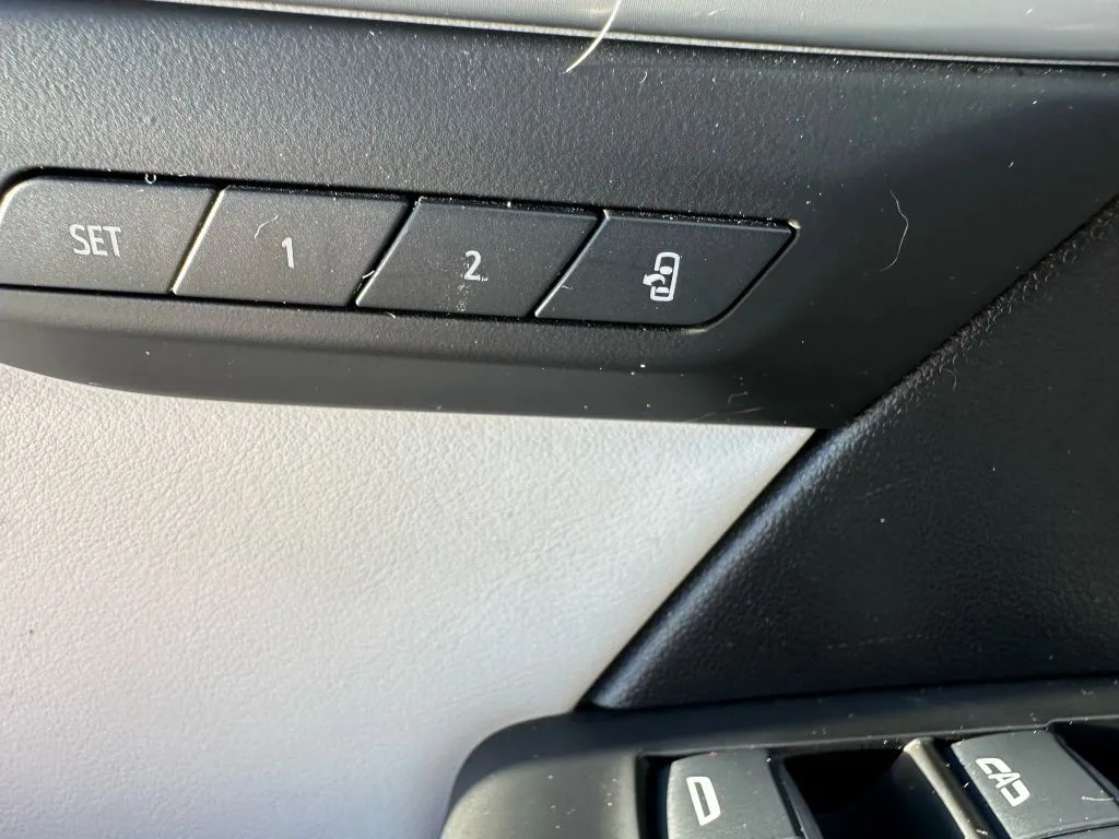 Buick Envision photo 13