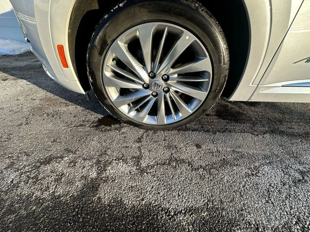 Buick Envision photo 5